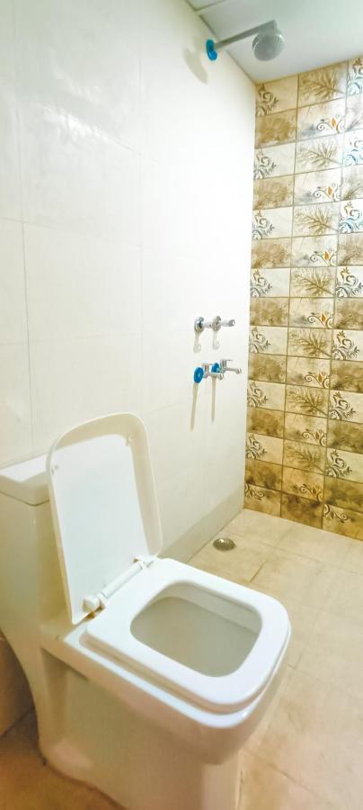 Premium - Kailash Colony Hotel 3*