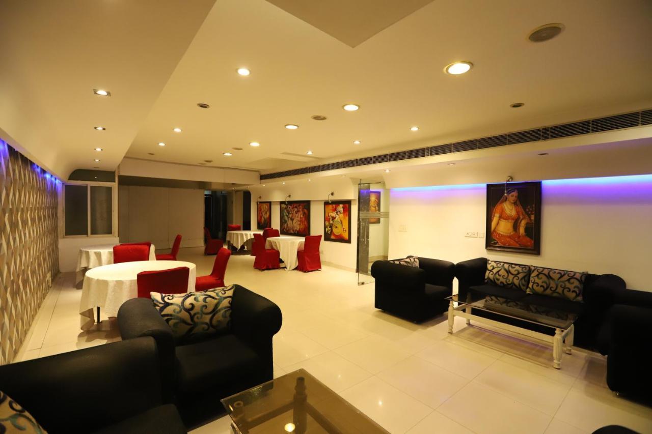 Hotel Capitol Hills - Greater Kailash Delhi