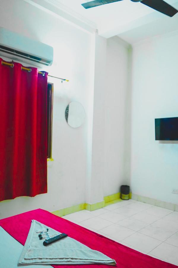 Premium - Kailash Colony Hotel