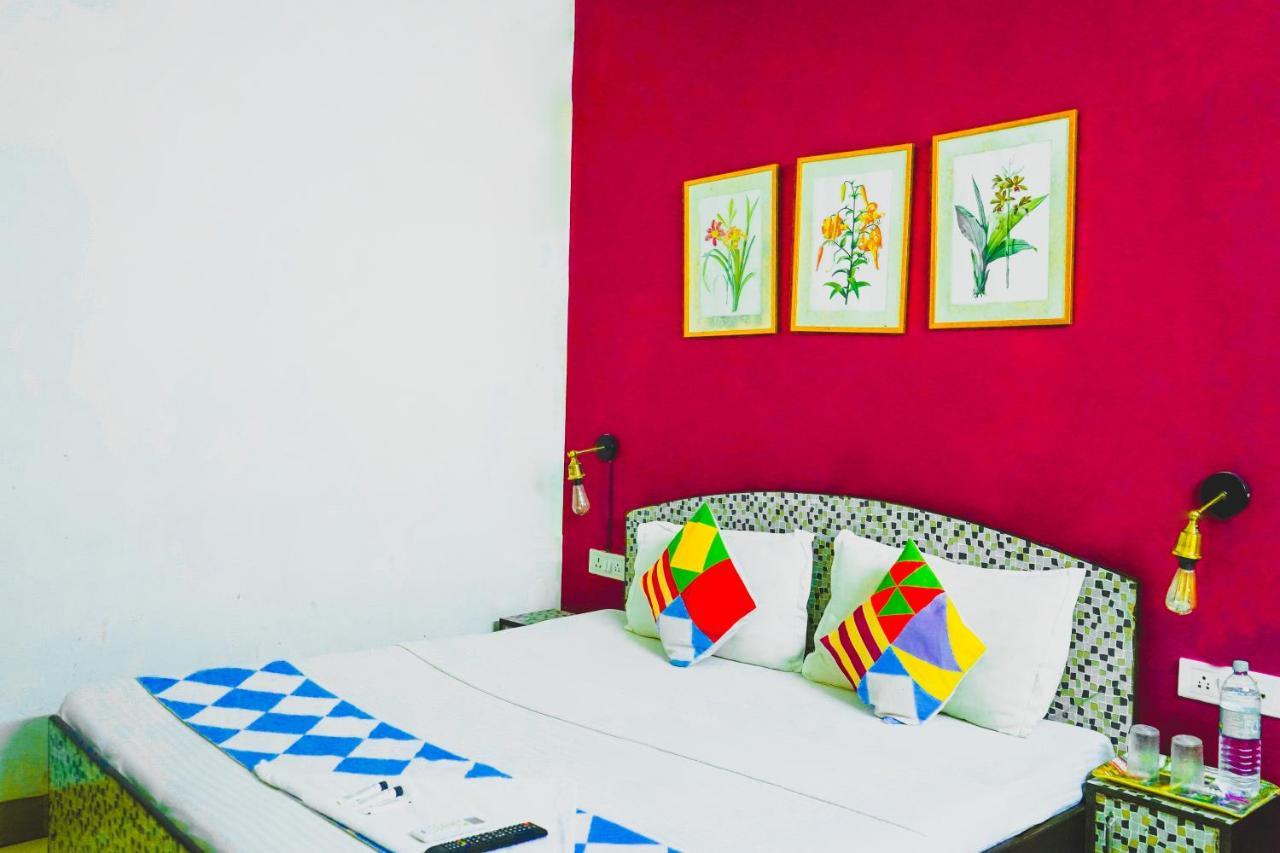 Hotel Premium - Kailash Colony