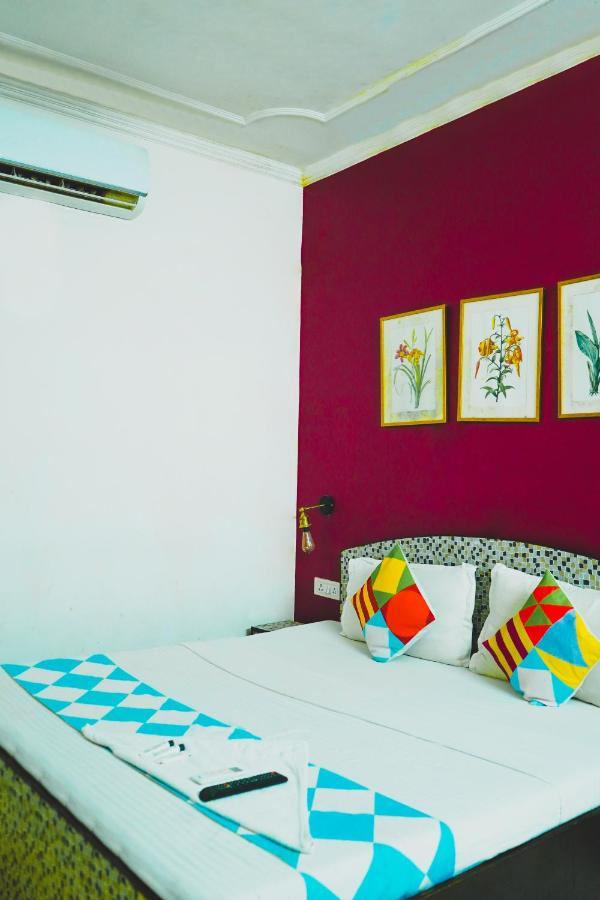Hotel Premium - Kailash Colony 3*