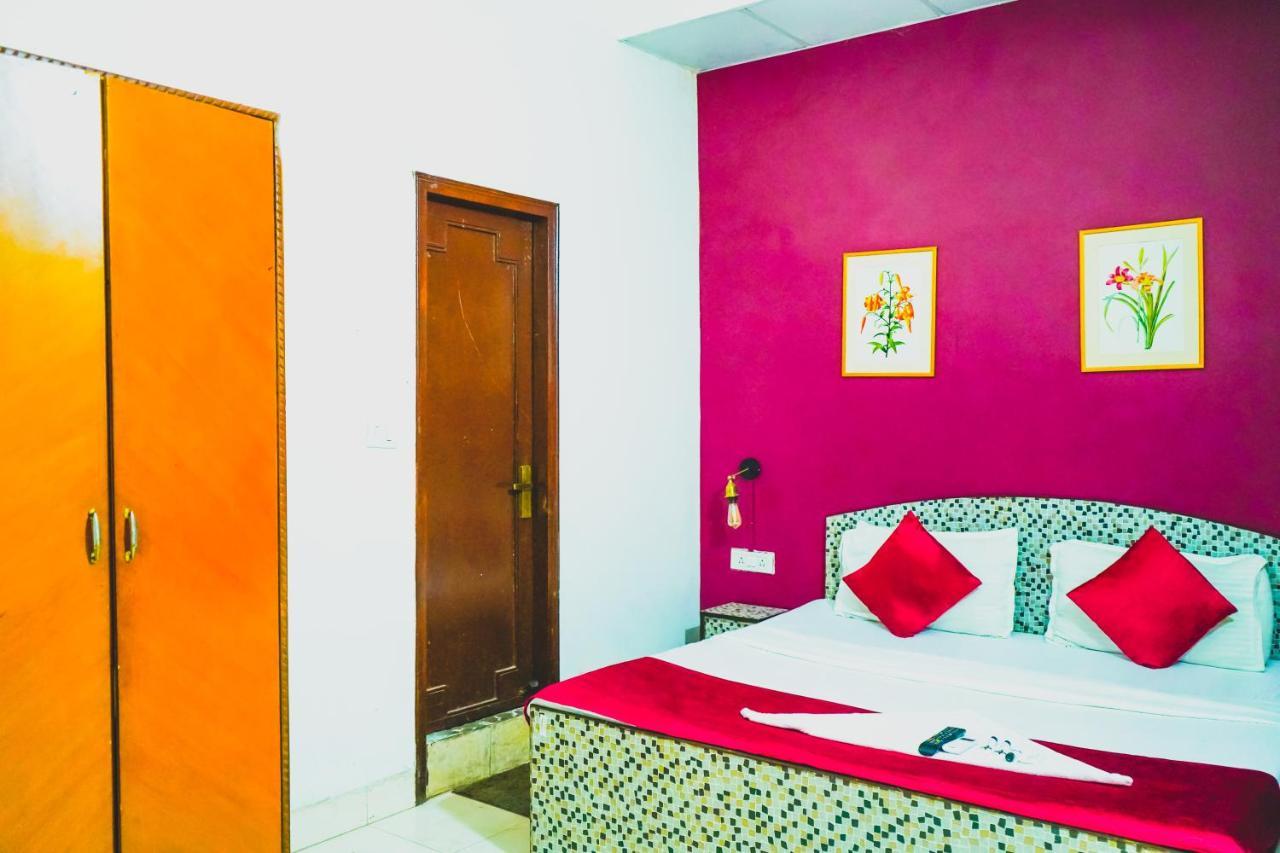 Premium - Kailash Colony 3* New Delhi