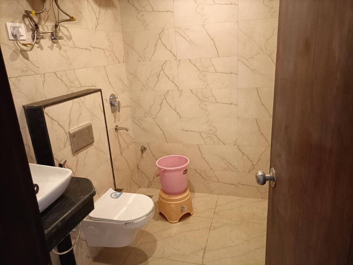 Hotel Family Tark Near Igi Airport Delhi