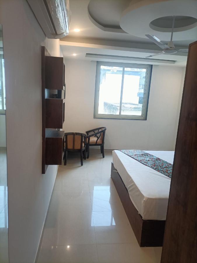 Hotel Family Tark Near Igi Airport Delhi Nova Deli