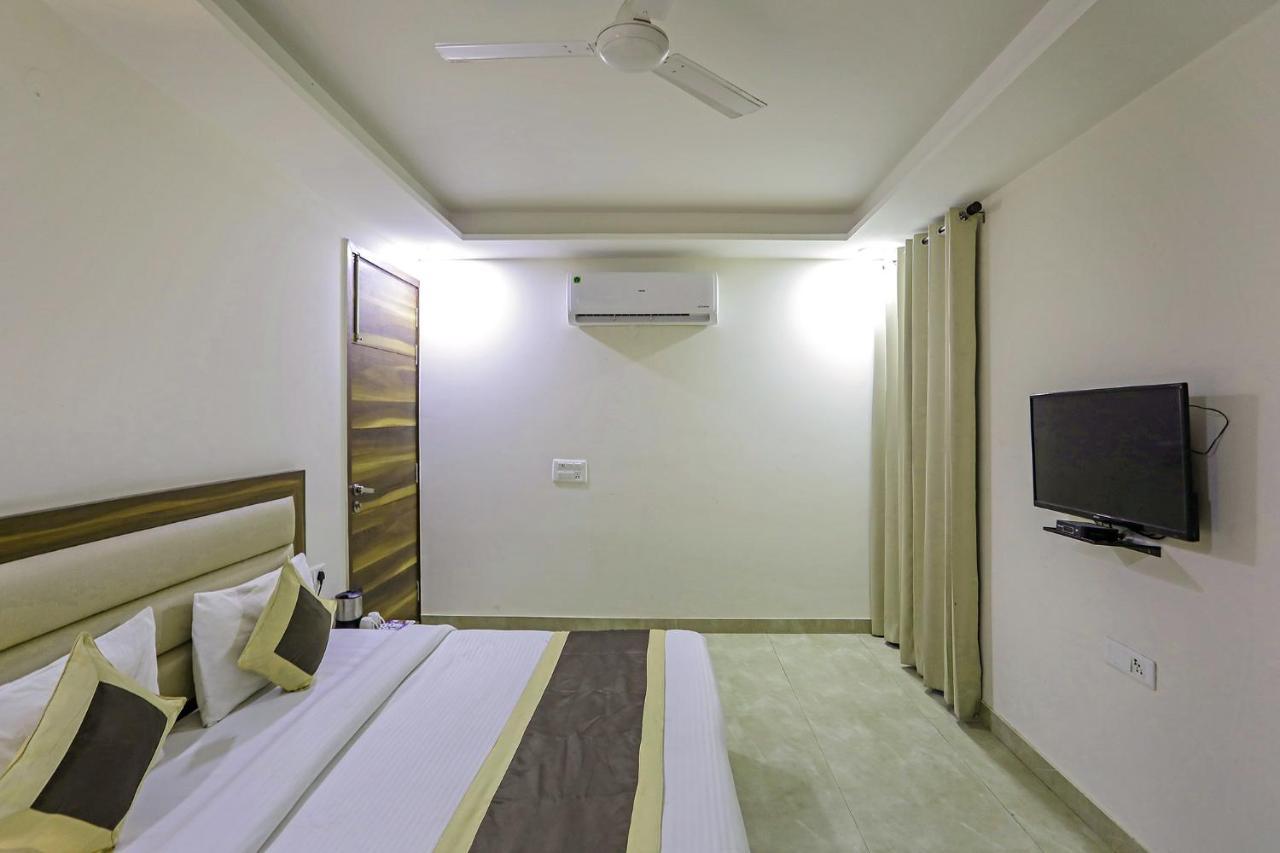 Fabhotel White House Hotel 3*