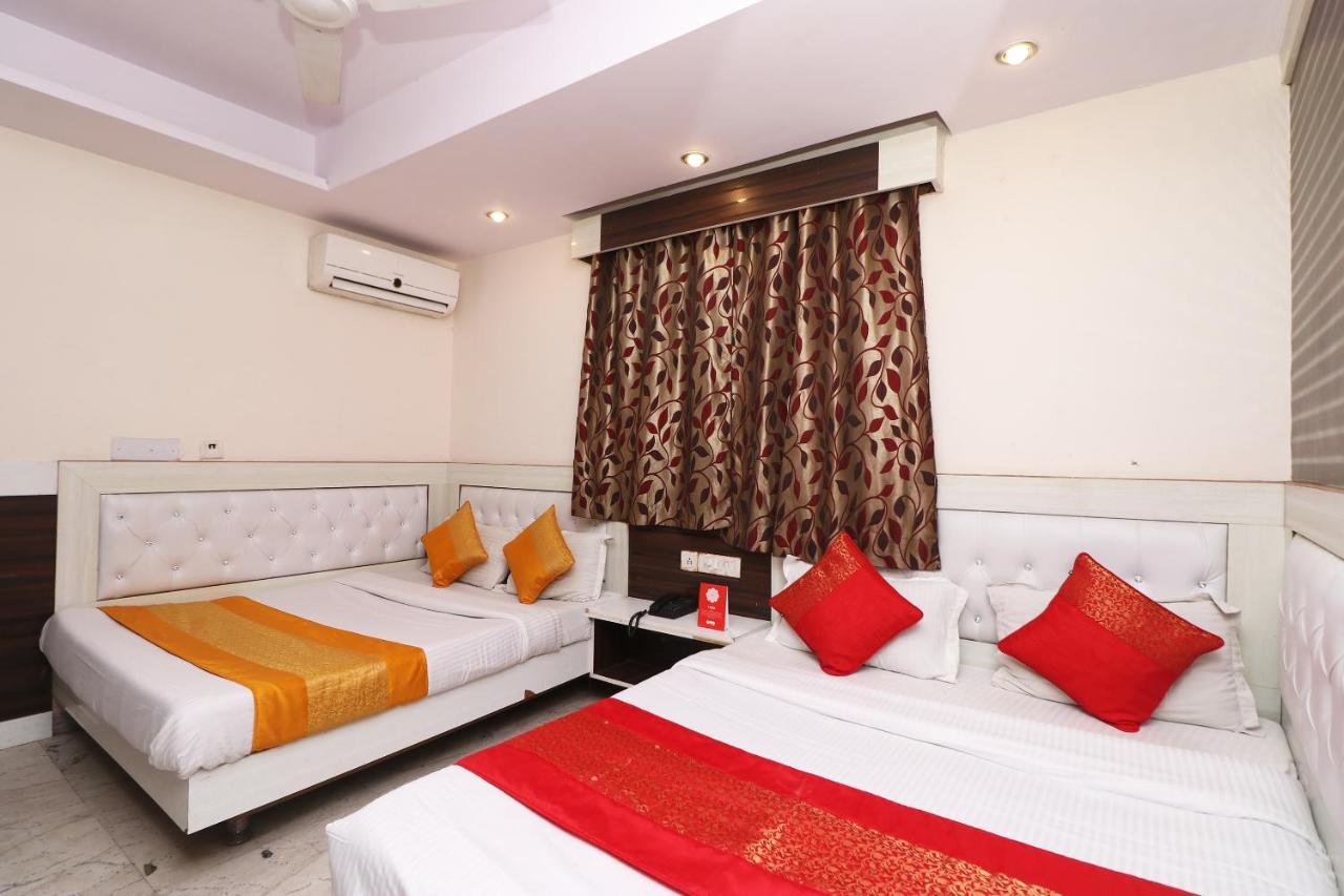 Oyo Flagship 12739 Mahesh Hotel 3*