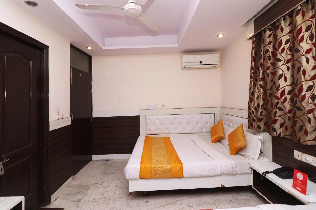 Hotel Oyo Flagship 12739 Mahesh New Delhi