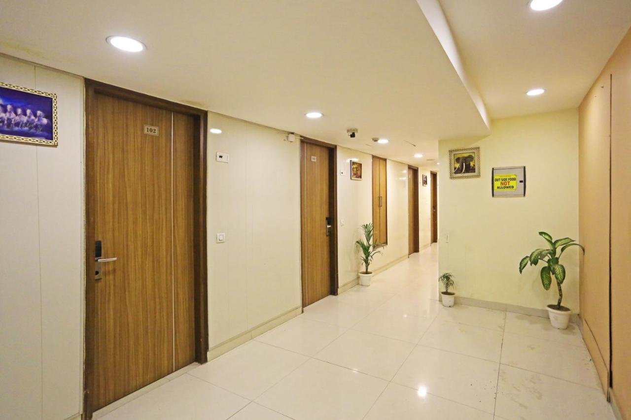 Hotel Ronit Royal Delhi Airport By D'capitol 4*