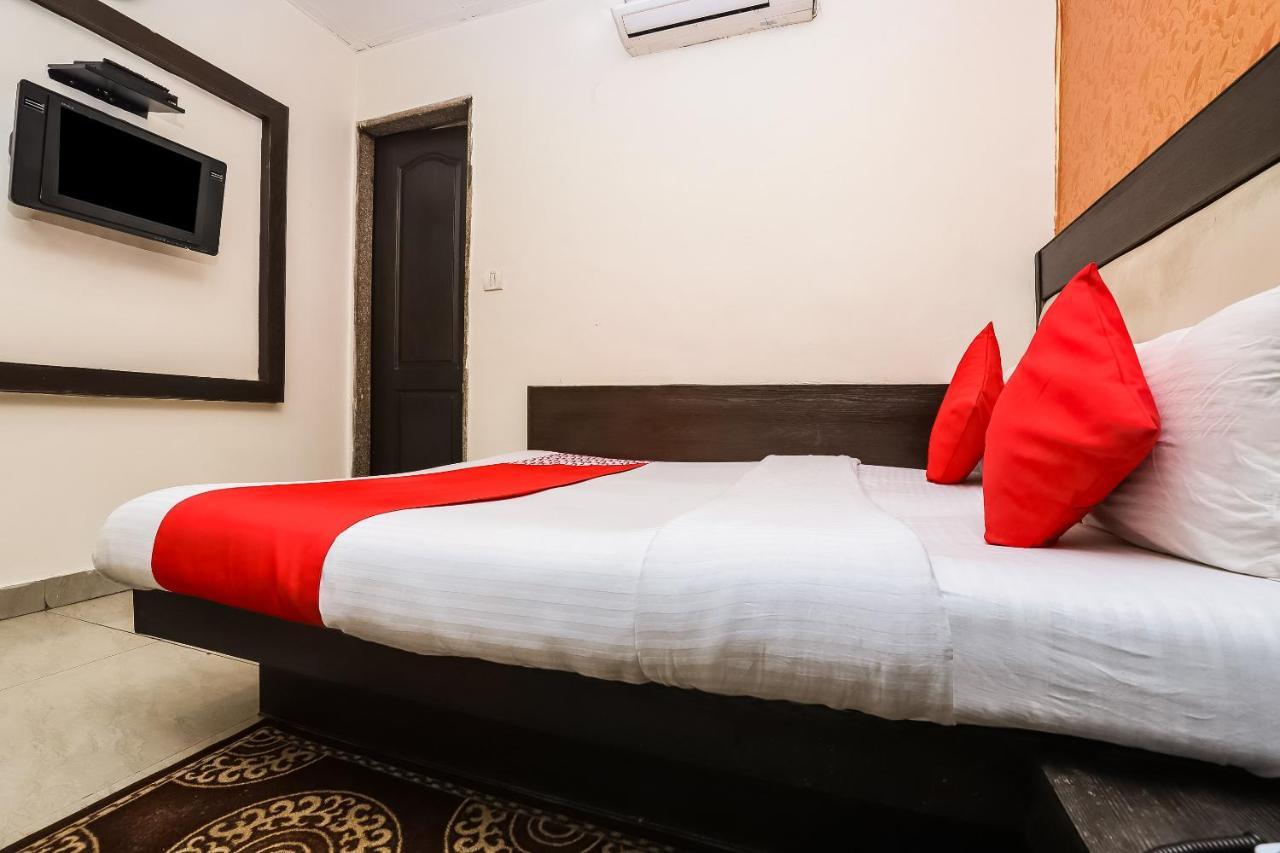 Shiv Palace Bed & Breakfast *