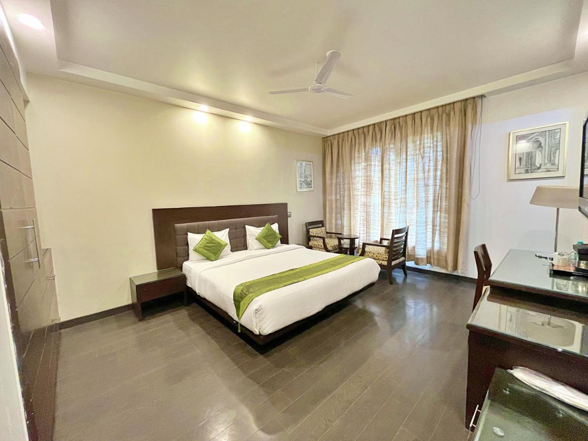 Hotel Amber By Orion 4*