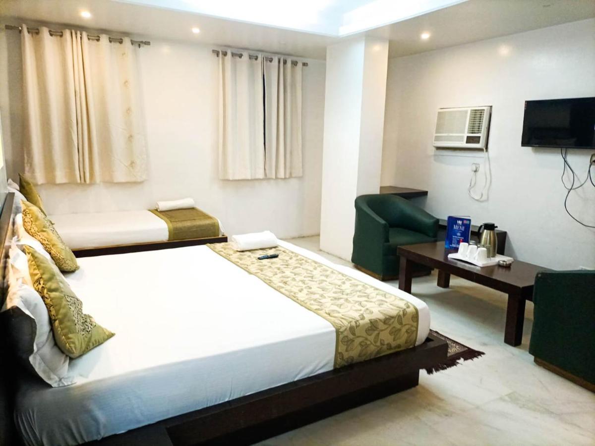 Hotel Hotel 3*
