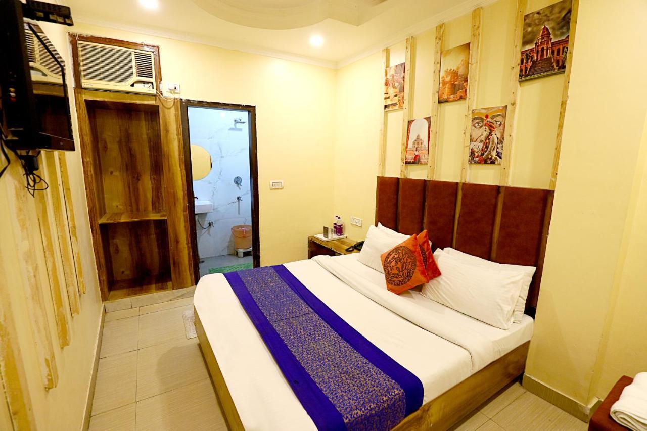 Nityaa Hostel *