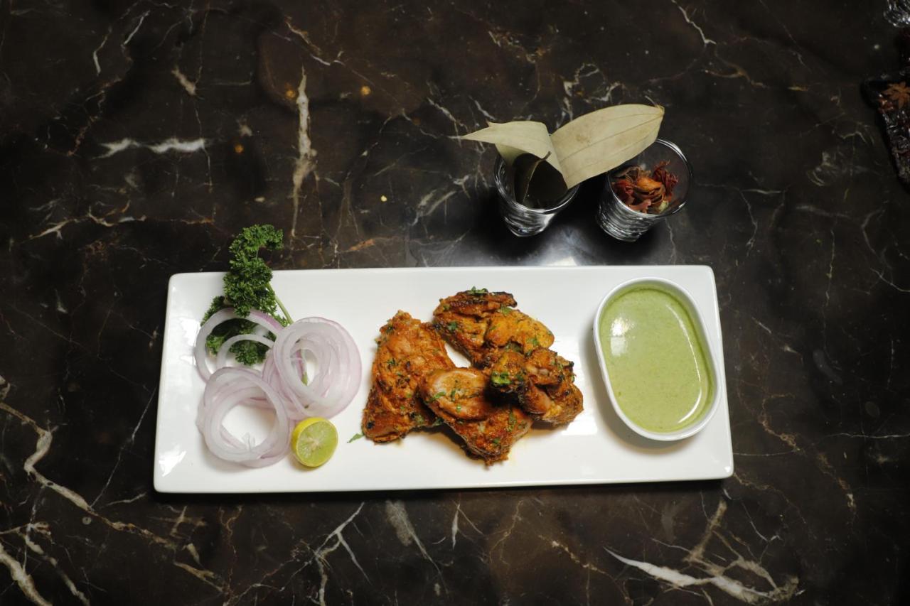Hotel Udman Chhattarpur 4*