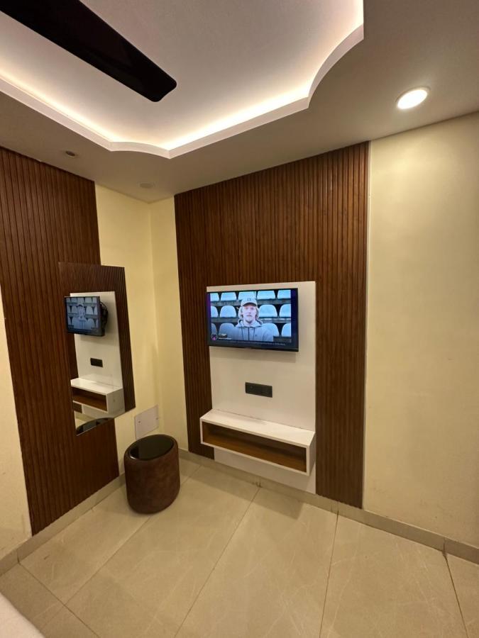 Mahalaxmi Deluxe Guest house New Delhi