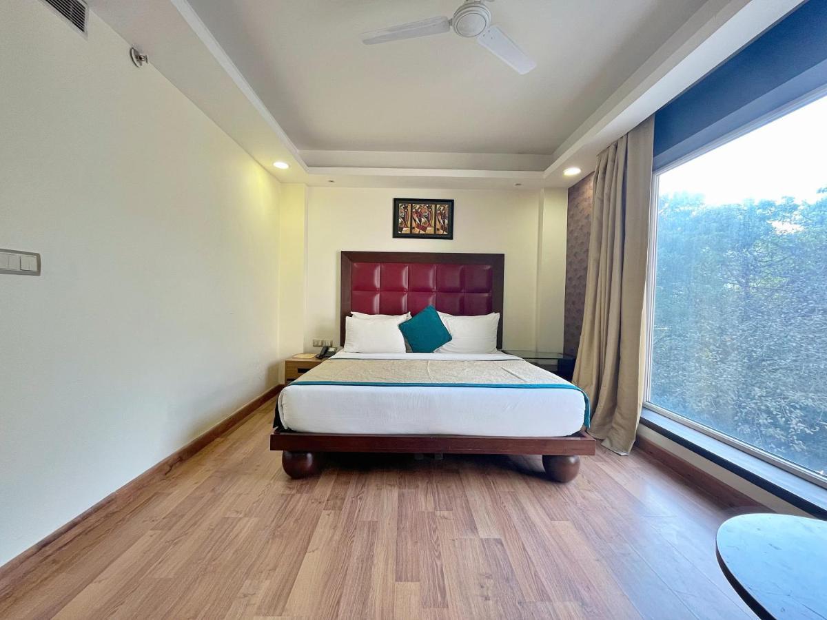 Hotel The Grand Orion - Kailash Colony 3*