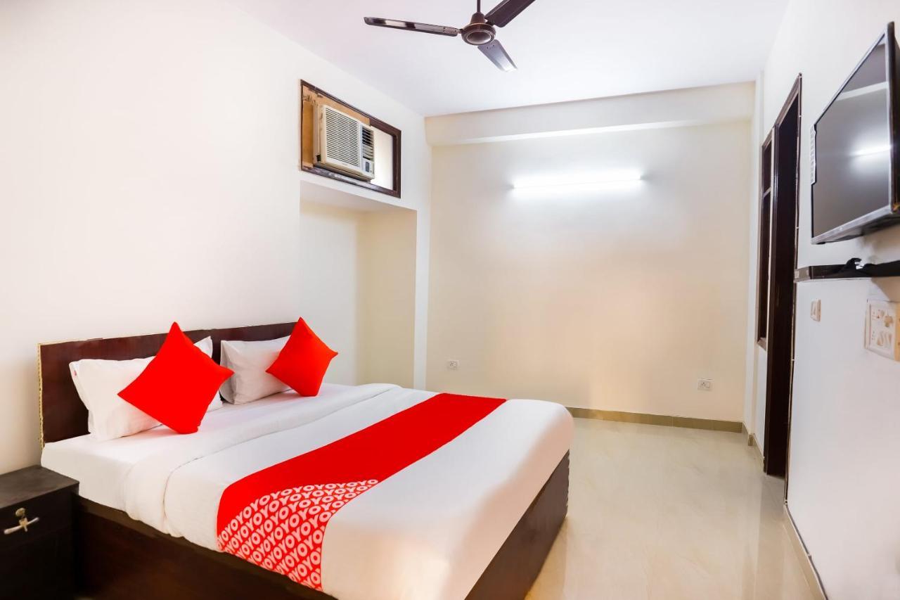 Hotel Oyo Royale Avenue
