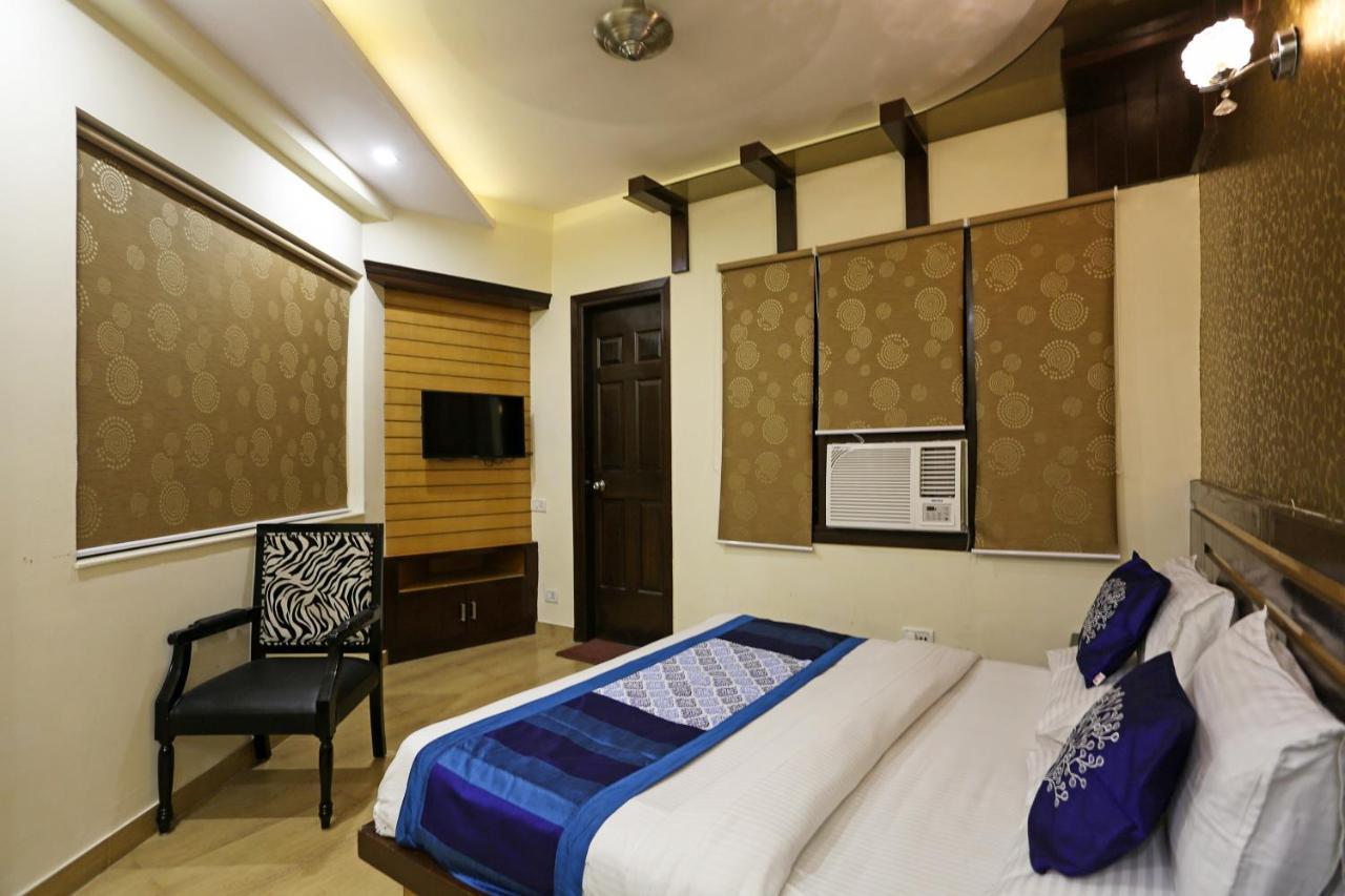 Hotel Oyo Asko International Near Gurudwara Shri Bangla Sahib 3*