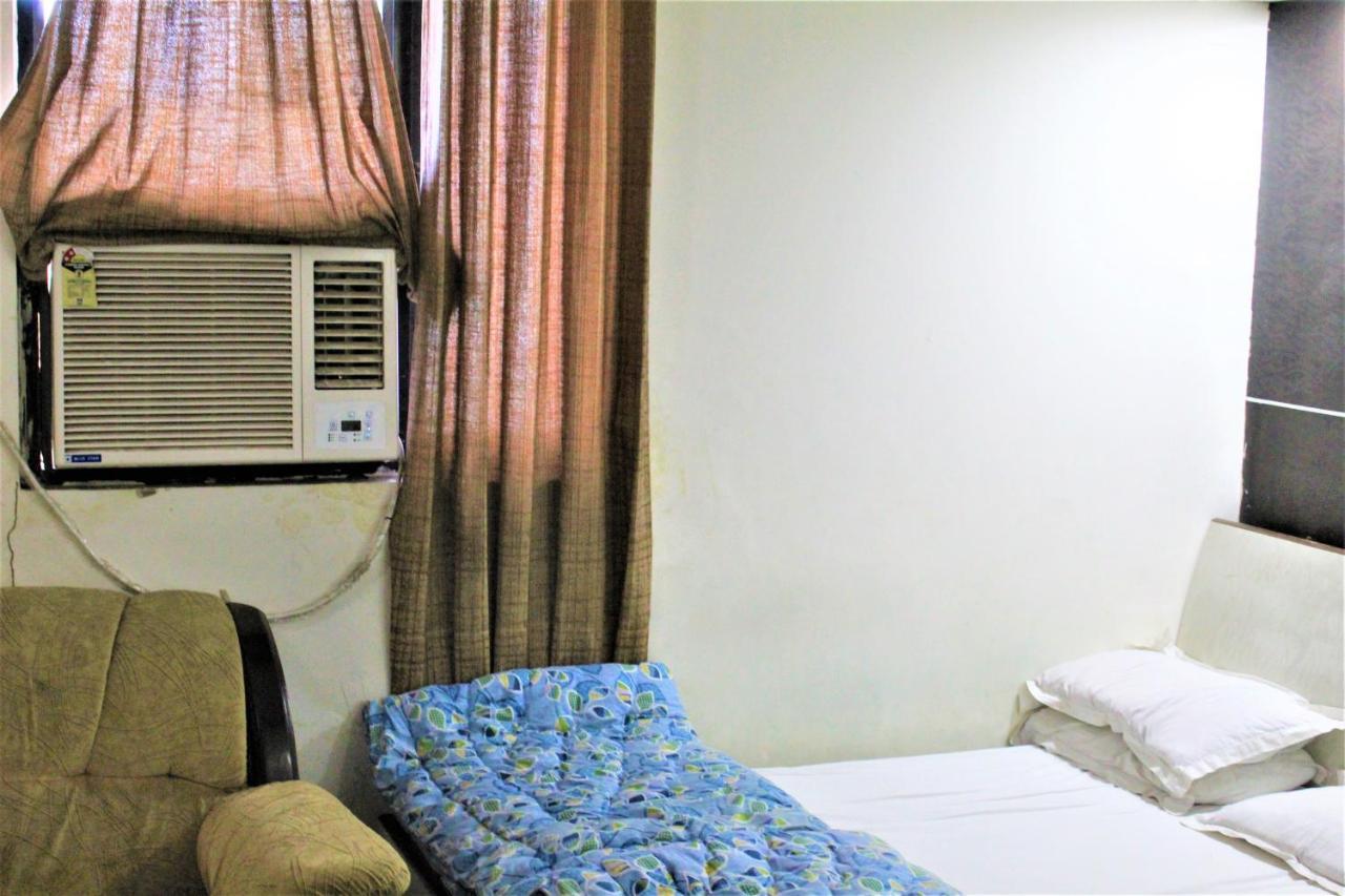 Central , Walk In Dargah & Markaz Guest house New Delhi