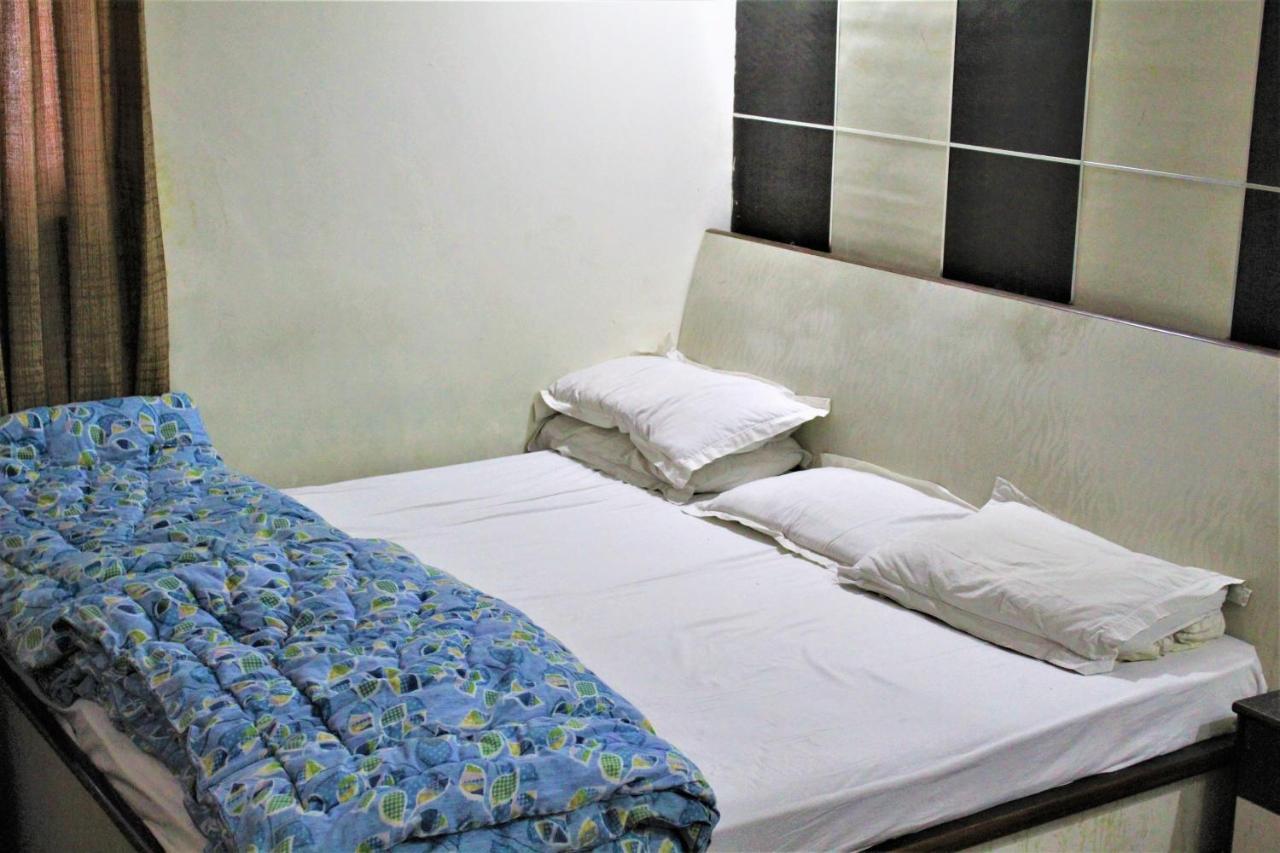 Guest house Central , Walk In Dargah & Markaz