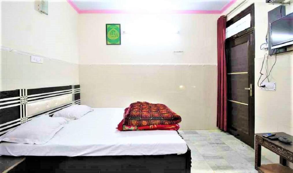 Central , Walk In Dargah & Markaz 3* New Delhi
