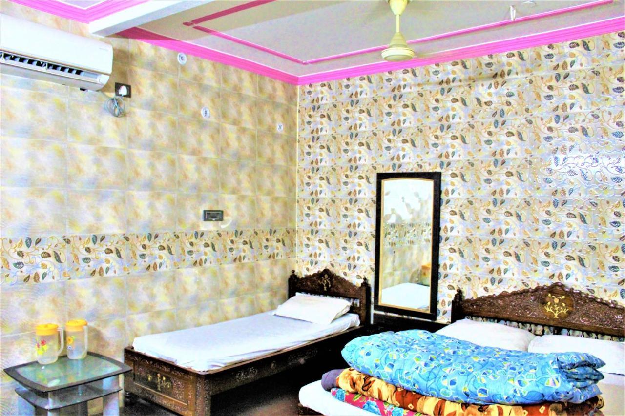 Guest house Central , Walk In Dargah & Markaz