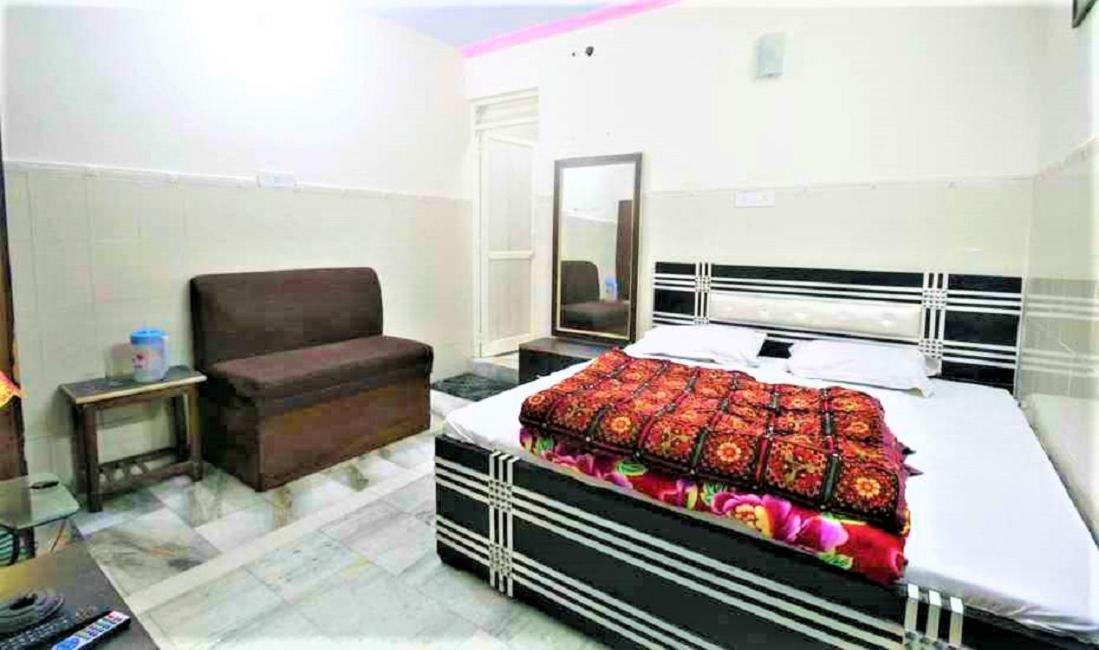 Guest house Central , Walk In Dargah & Markaz