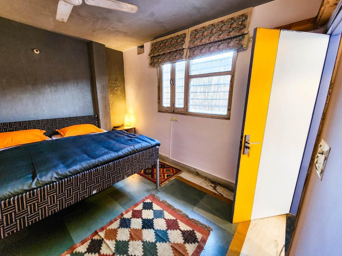 J House Near Bhikaji Albergue *