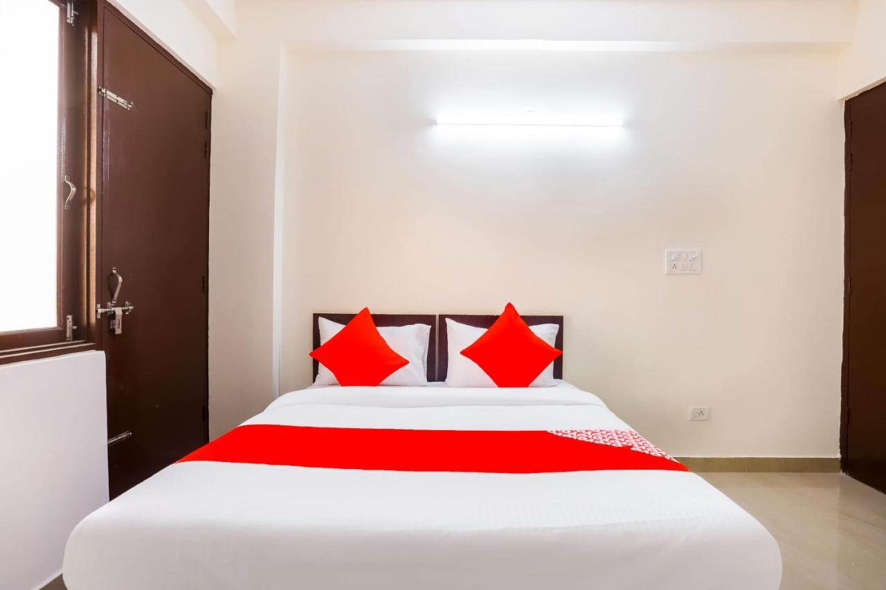 Hotel Oyo Royale Avenue New Delhi