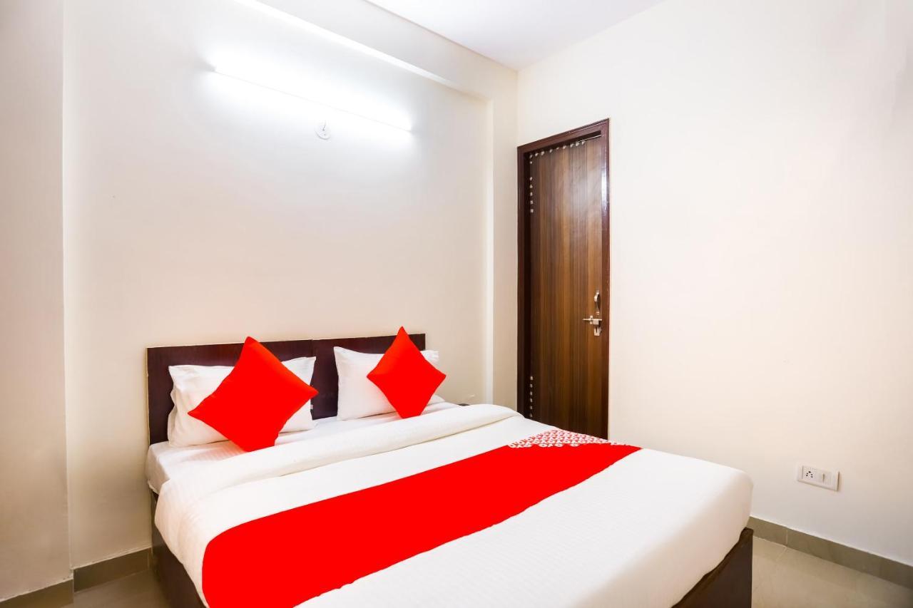 Hotel Oyo Royale Avenue New Delhi