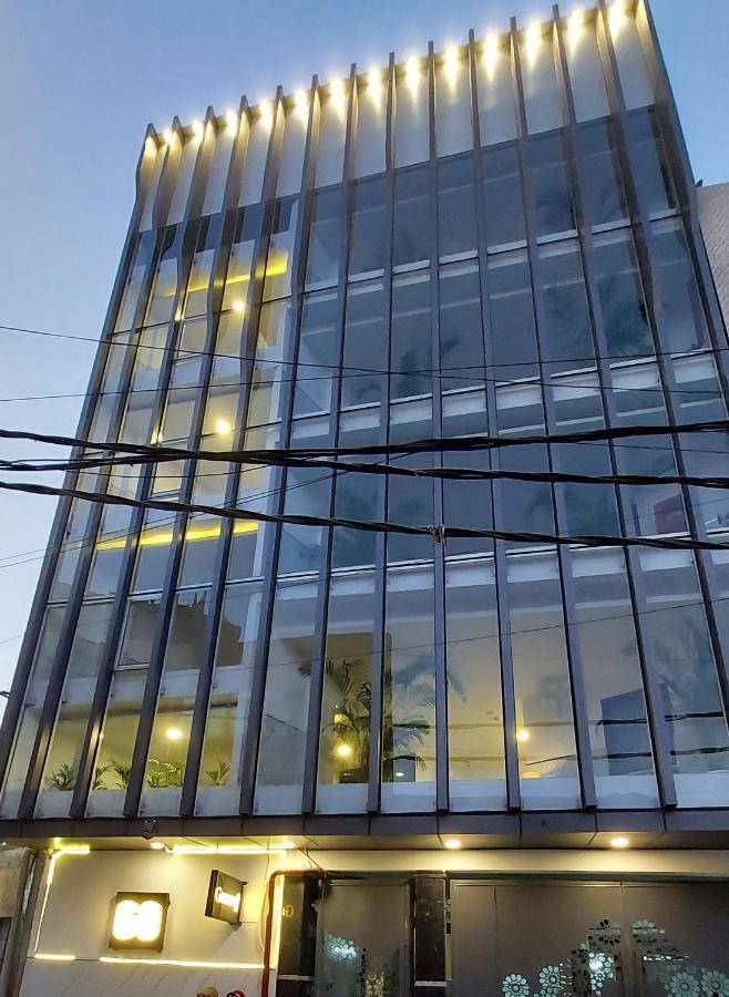 Gallivanto Hotel