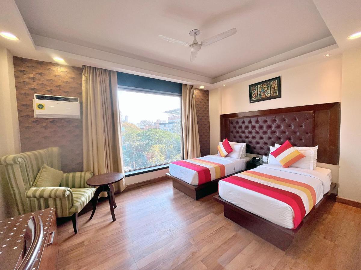 The Grand Orion - Kailash Colony Hotel New Delhi