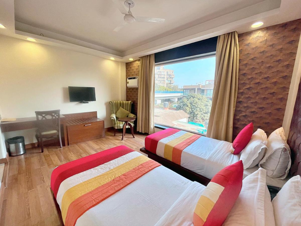 The Grand Orion - Kailash Colony Hotel
