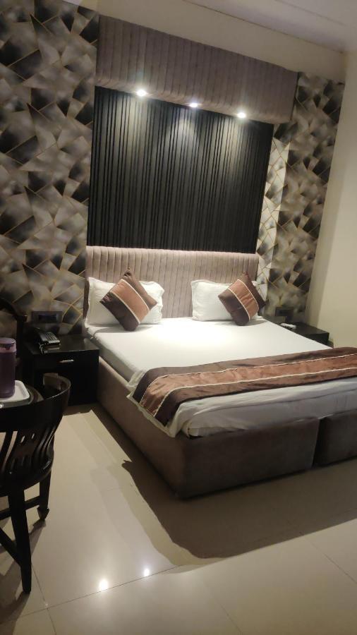 Perfect Hotel