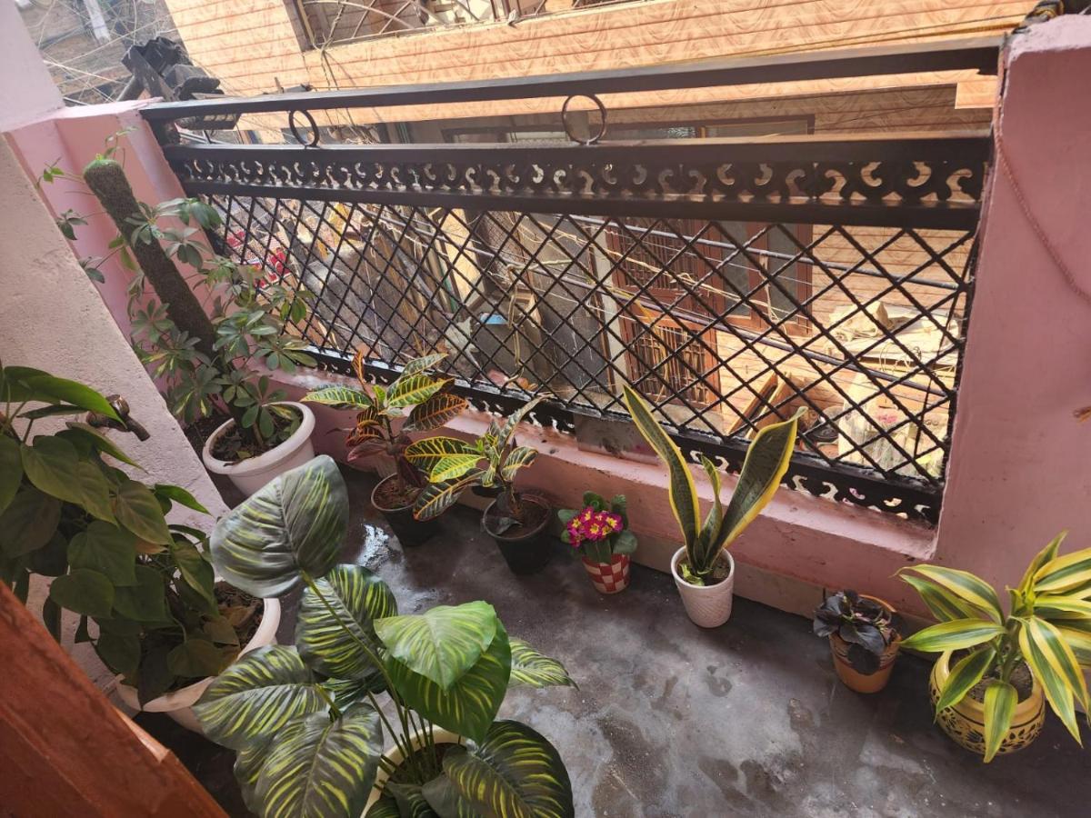 Homlee-Best Value Flat With Kitchen Near Metro Apartment