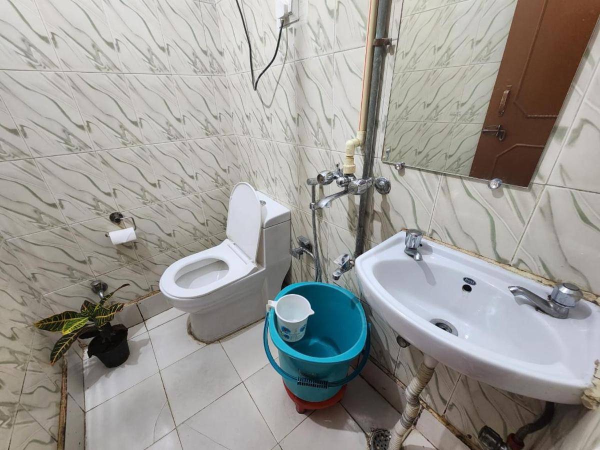 Homlee-Best Value Flat With Kitchen Near Metro Apartment