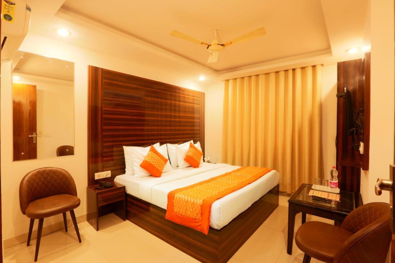 Charming Chanakya Hotel