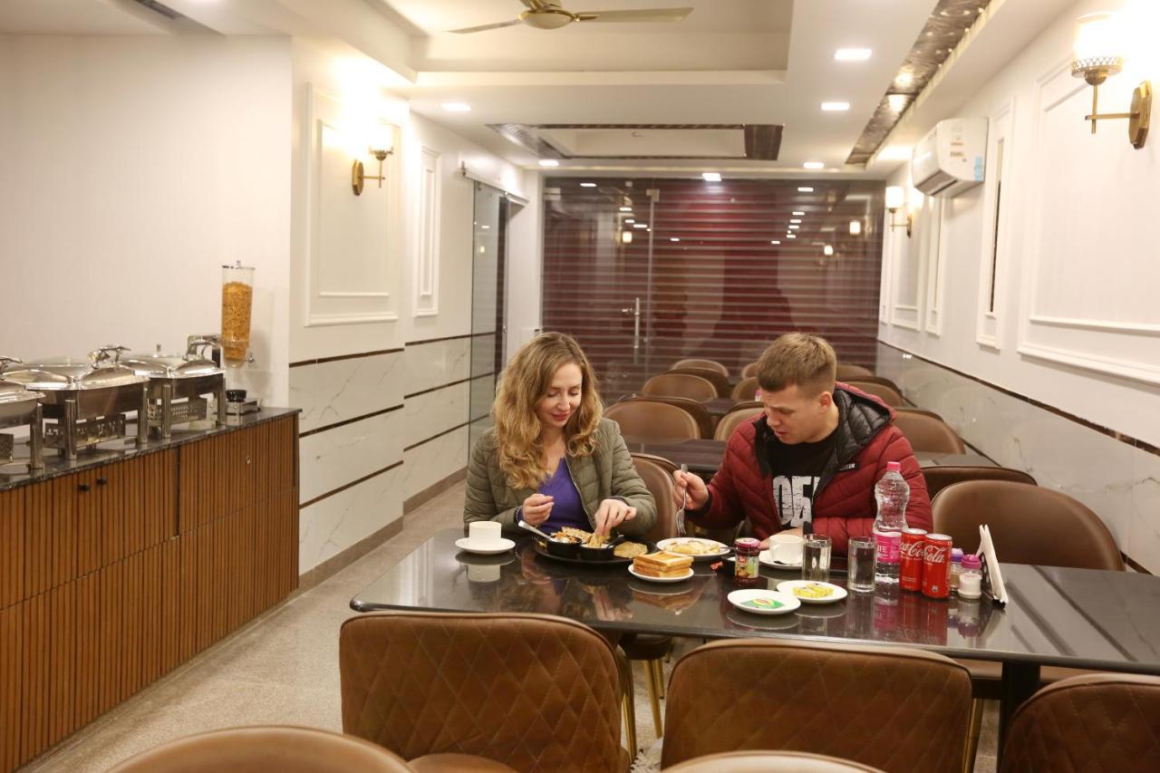 Charming Chanakya Hotel 3*