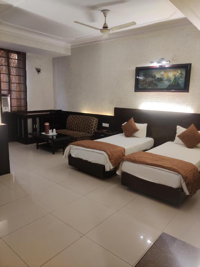 Perfect Hotel 3*