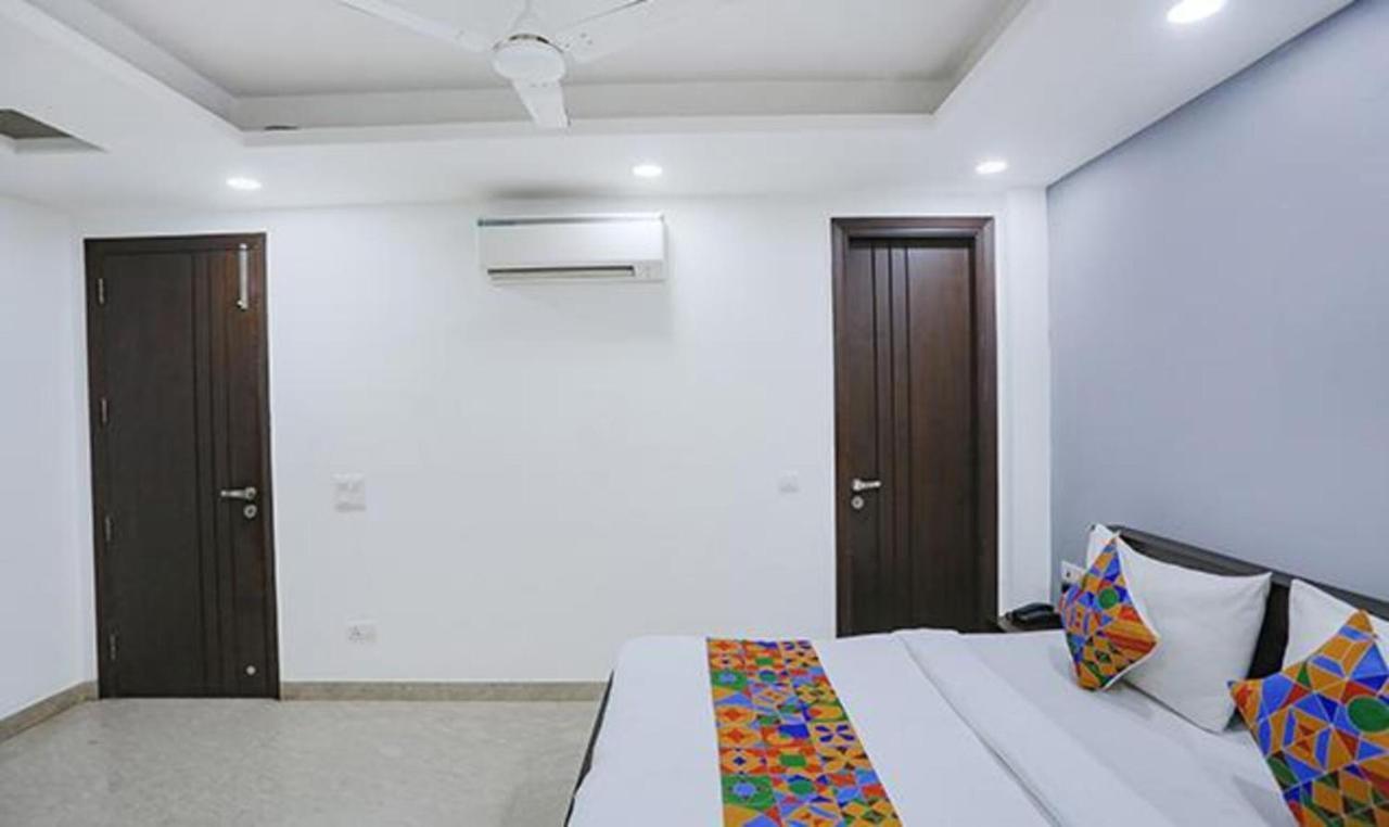 Hotel Fabexpress Dream Living New Delhi