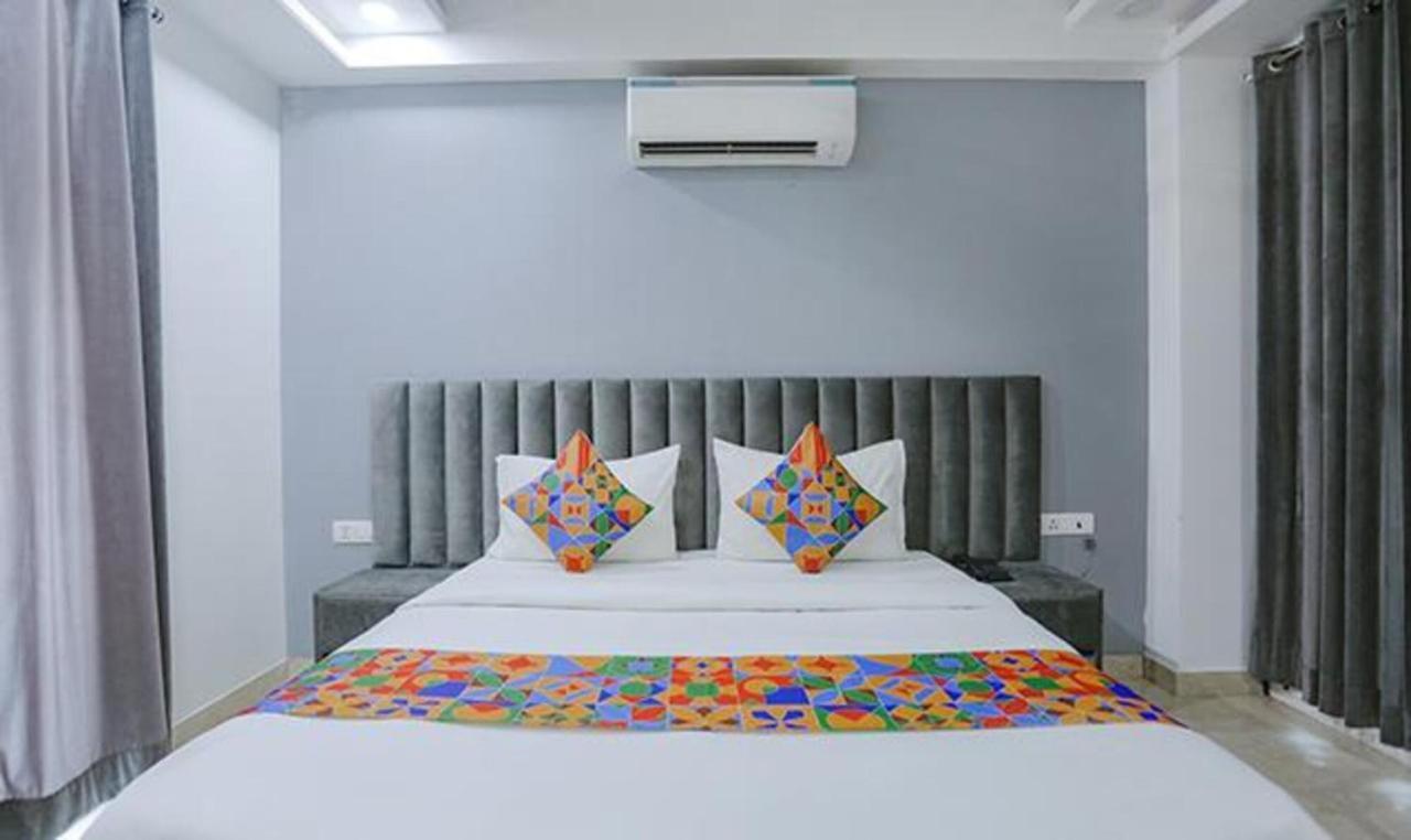 Hotel Fabexpress Dream Living 3*