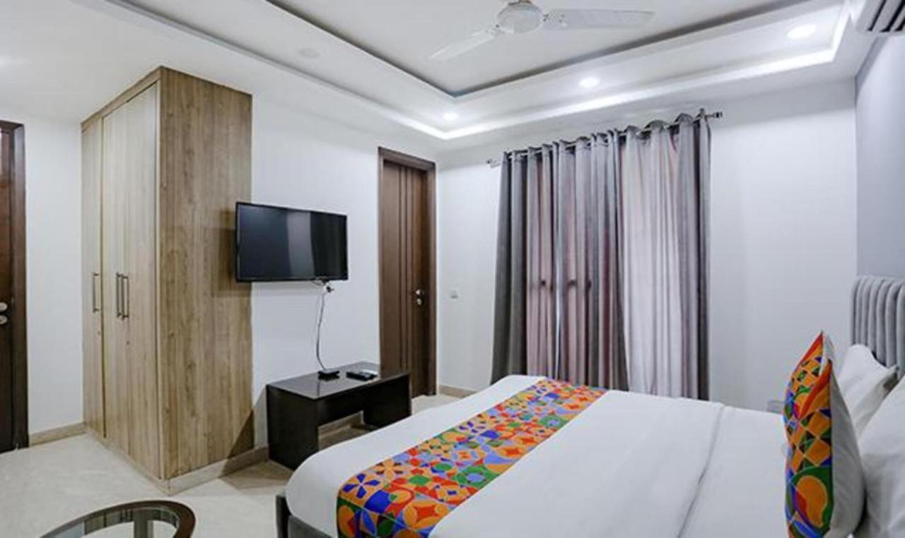 Hotel Fabexpress Dream Living