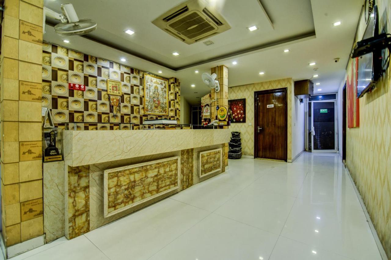Hotel Oyo Asko International Near Gurudwara Shri Bangla Sahib Nova Deli