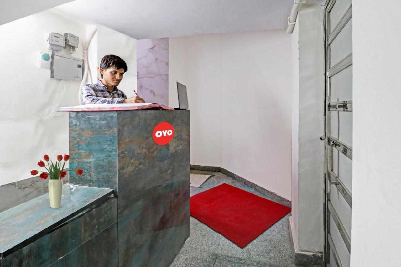 Flagship Park Avenue Casa Near Chhatarpur Metro Station
