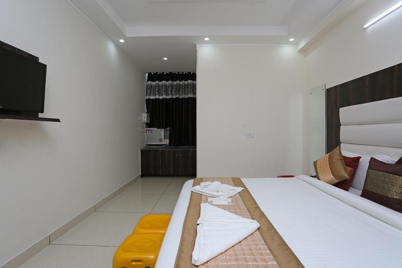 Prithvi Palace Near Delhi International Airport Hotel