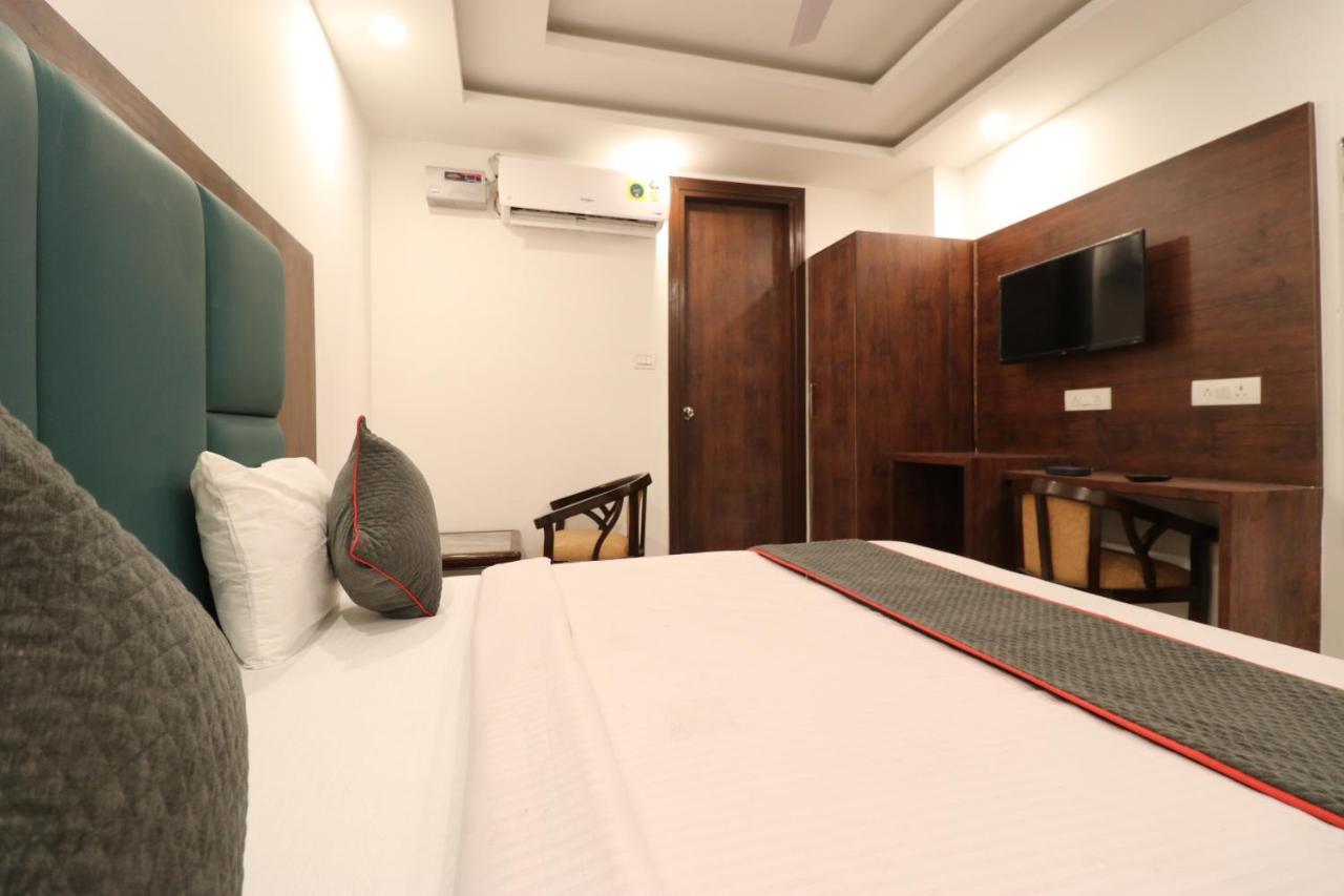 Hotel Tark Near Igi Airport Delhi New Delhi