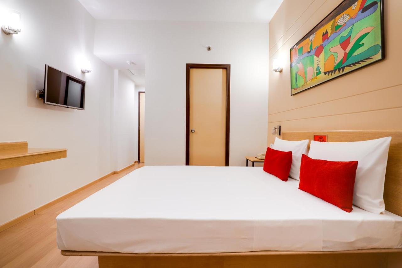 Red Fox By Lemon Tree Hotels, East 3* Delhi (National Capital Territory of India)