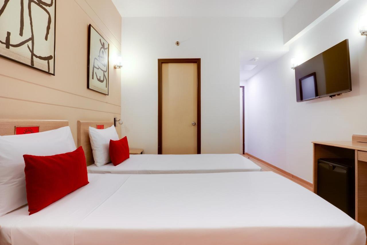 Red Fox By Lemon Tree Hotels, East Hotel