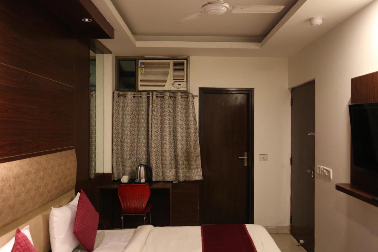 Hotel Grand Urban Luxury Near Delhi Airport