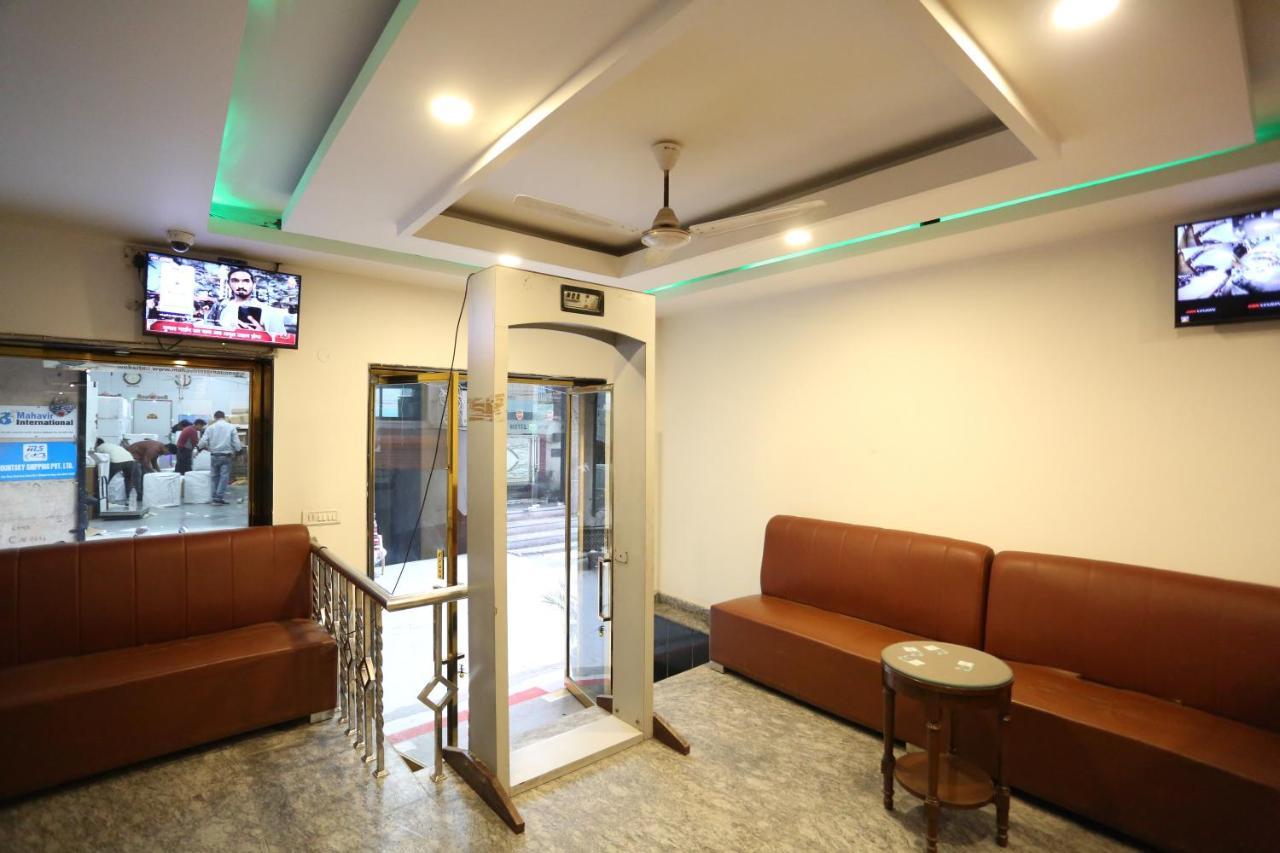 Grand Urban Luxury Near Delhi Airport 4* Nova Deli
