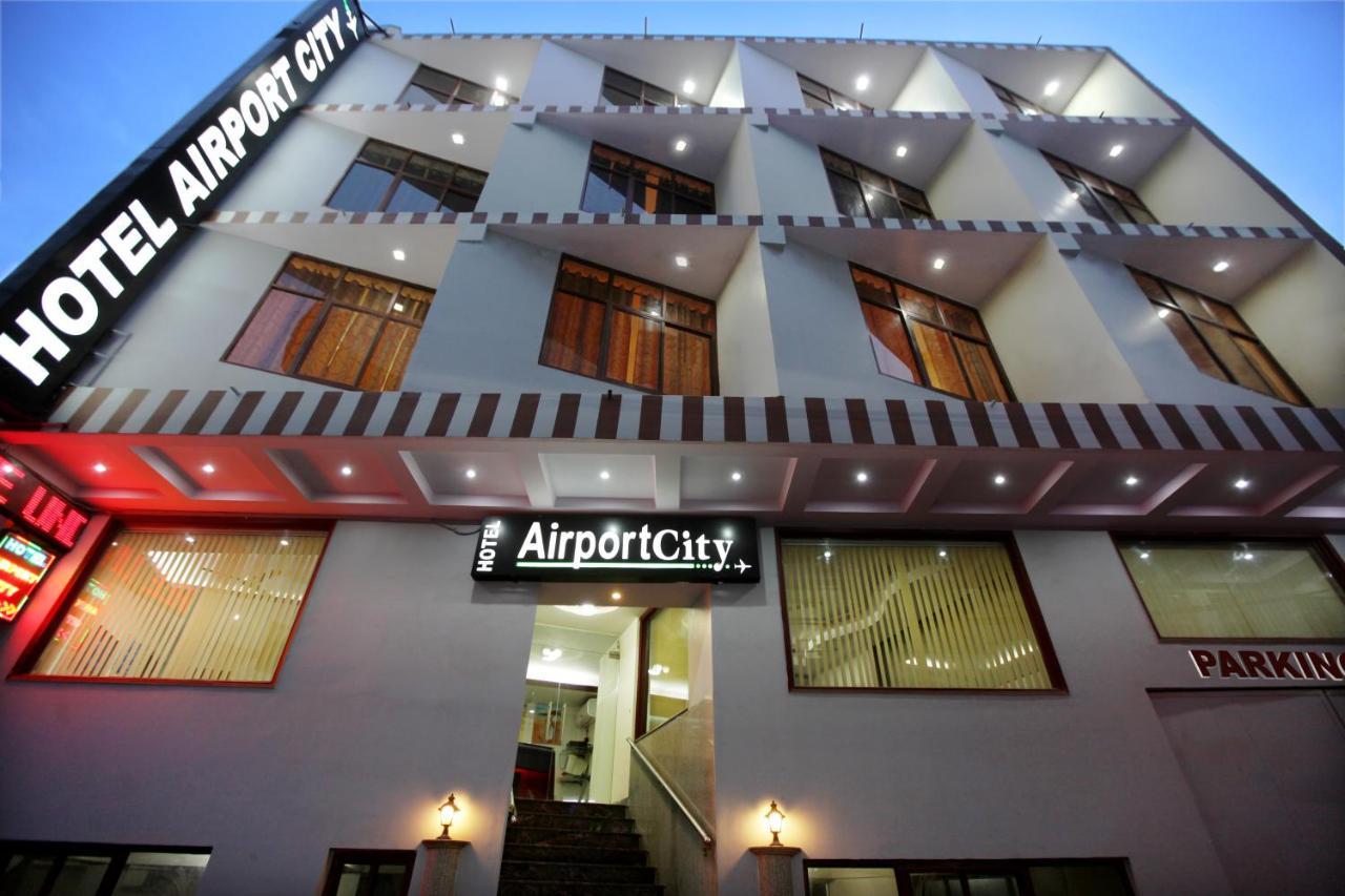 Airport Delhi International Airport 4* New Delhi